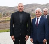 Prezident İlham Əliyev Cəbrayıl ictimaiyyətinin nümayəndələri ilə görüşüb, Memorial Kompleksin və şəhərin bərpasının təməl daşını qoyub (YENİLƏNİB)