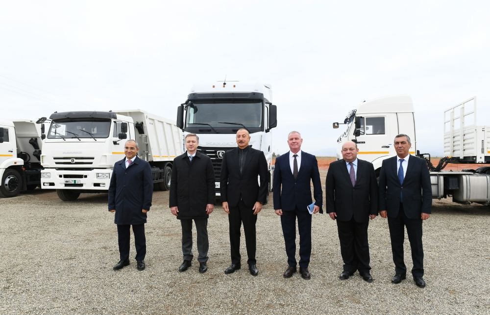Prezident İlham Əliyev Cəbrayılda “KAMaz” ASC ilə “Gəncə Avtomobil Zavodu” İstehsalat Birliyinin birgə servis mərkəzinin təməlini qoyub (YENİLƏNİB) (FOTO/VİDEO)
