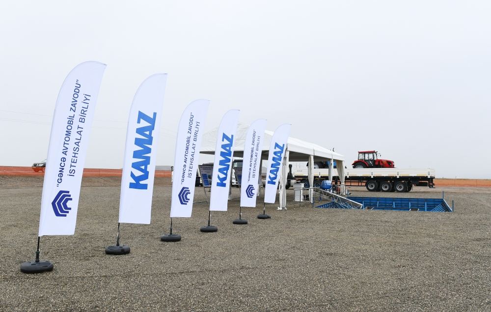 Prezident İlham Əliyev Cəbrayılda “KAMaz” ASC ilə “Gəncə Avtomobil Zavodu” İstehsalat Birliyinin birgə servis mərkəzinin təməlini qoyub (YENİLƏNİB) (FOTO/VİDEO)