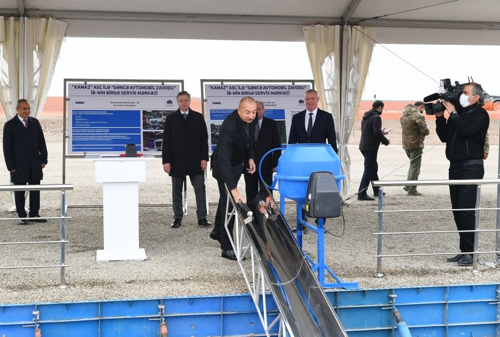 Prezident İlham Əliyev Cəbrayılda “KAMaz” ASC ilə “Gəncə Avtomobil Zavodu” İstehsalat Birliyinin birgə servis mərkəzinin təməlini qoyub (YENİLƏNİB) (FOTO/VİDEO)