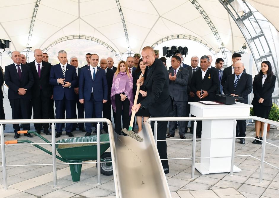 Prezident İlham Əliyevə Cəbrayıl şəhərinin inkişaf planı təqdim edilib (FOTO)
