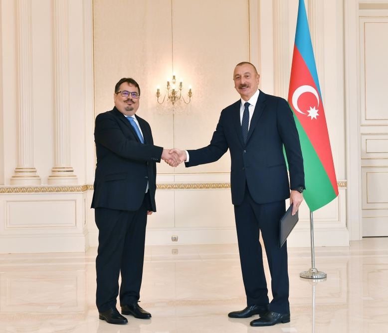 Prezident İlham Əliyev Aİ nümayəndəliyinin yeni rəhbərinin etimadnaməsini qəbul edib (FOTO/VİDEO) (YENİLƏNİB)