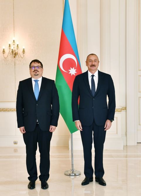 Prezident İlham Əliyev Aİ nümayəndəliyinin yeni rəhbərinin etimadnaməsini qəbul edib (FOTO/VİDEO) (YENİLƏNİB)