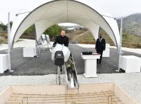 Prezident İlham Əliyev Hadrut qəsəbəsində yeni məscidin təməlini qoyub (FOTO/VİDEO) (YENİLƏNİB)