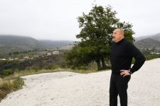 Prezident İlham Əliyev Hadrut qəsəbəsində yeni məscidin təməlini qoyub (FOTO/VİDEO) (YENİLƏNİB)