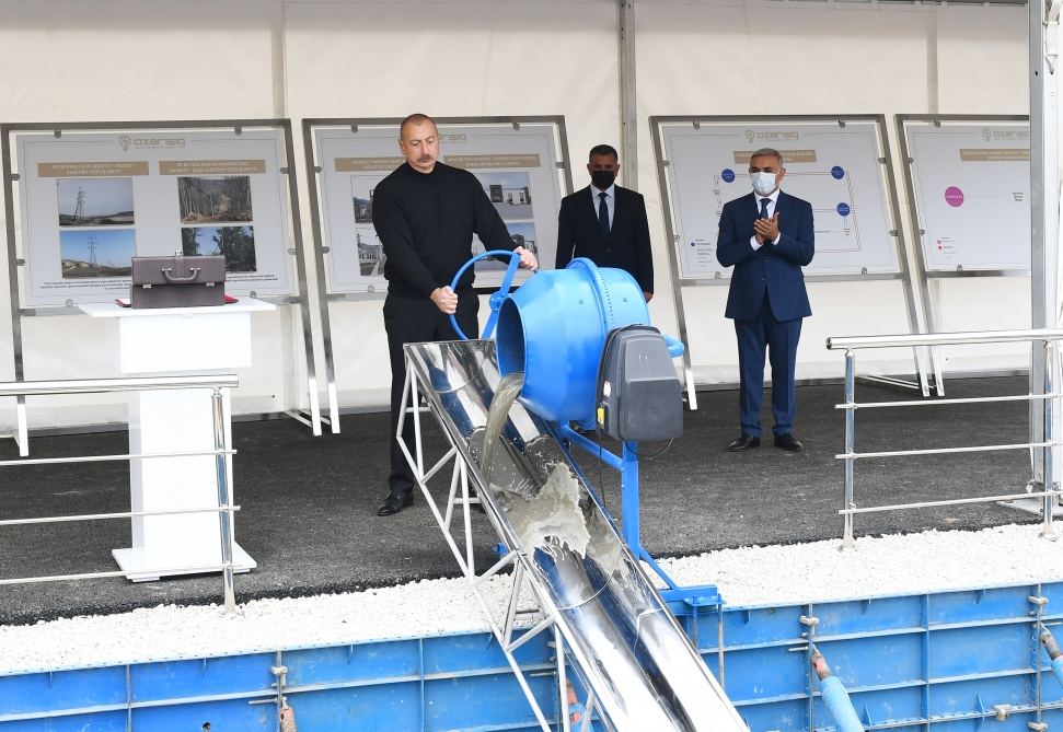 Prezident İlham Əliyev “Hadrut” Qovşaq yarımstansiyasının təməlini qoyub (FOTO/VİDEO) (YENİLƏNİB)