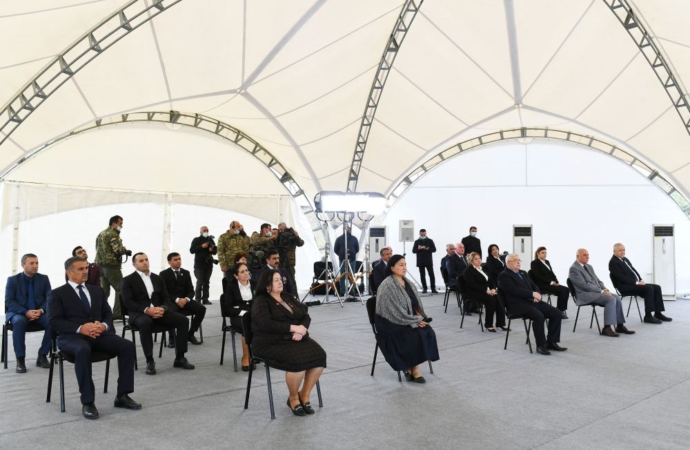 Prezident İlham Əliyev Xocavənd rayon ictimaiyyətinin nümayəndələri ilə görüşüb (FOTO/VİDEO) (YENİLƏNİB)
