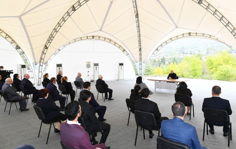 Prezident İlham Əliyev Xocavənd rayon ictimaiyyətinin nümayəndələri ilə görüşüb (FOTO/VİDEO) (YENİLƏNİB)