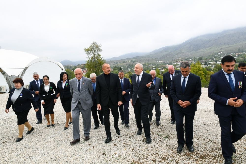 Prezident İlham Əliyev Xocavənd rayon ictimaiyyətinin nümayəndələri ilə görüşüb (FOTO/VİDEO) (YENİLƏNİB)