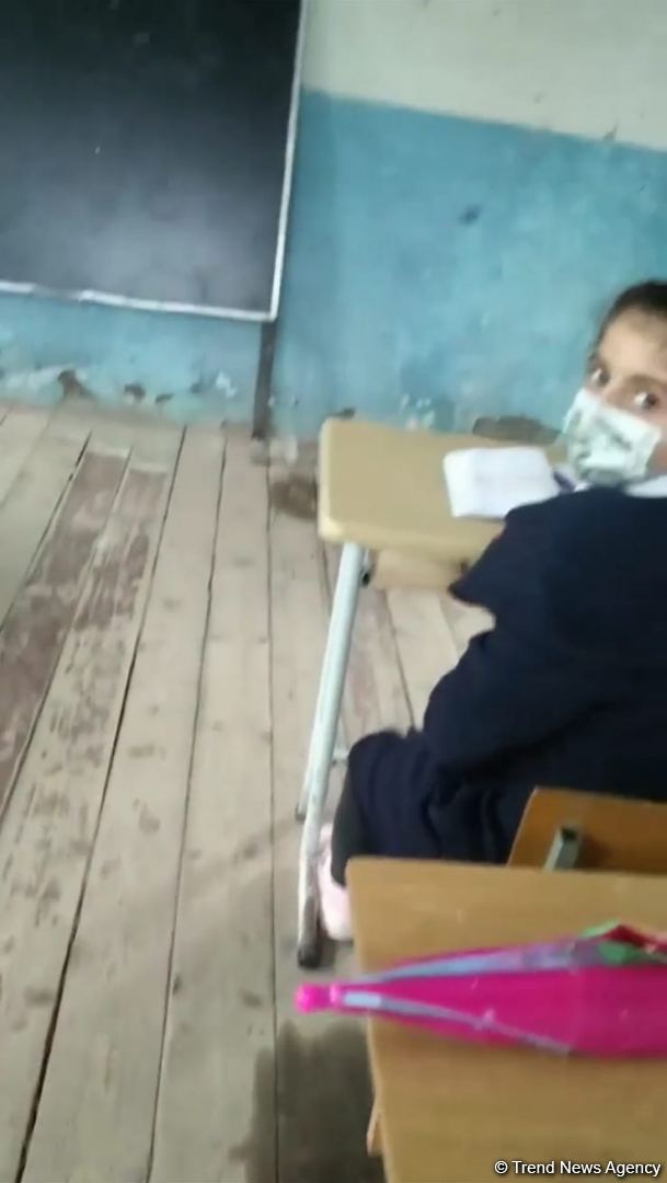 Qaxın Qaratala kənd orta məktəbi təhlükəli vəziyyətdədir - AÇIQLAMA (FOTO)