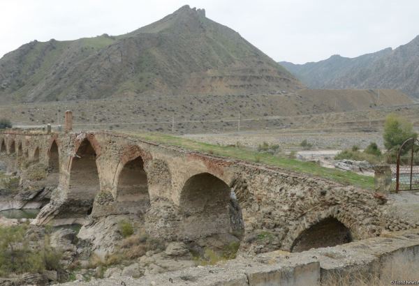 Xudafərin körpüsünün İranla birgə bərpası müzakirə edilib (FOTO)