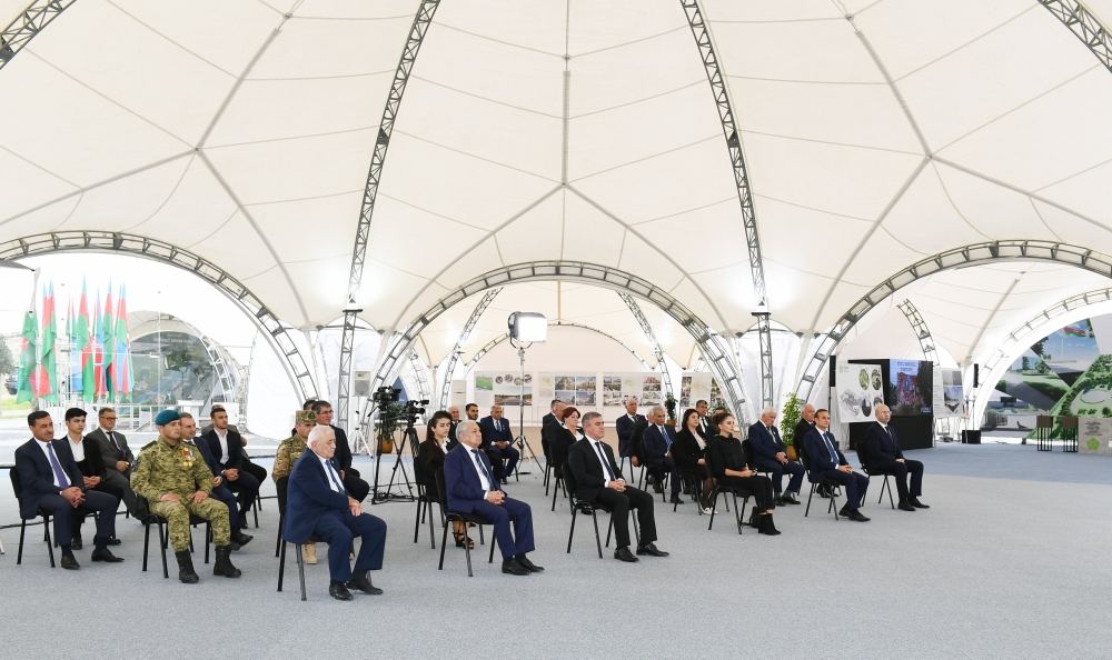 Prezident İlham Əliyev və birinci xanım Mehriban Əliyeva Füzuli rayonunda səfərdə olublar (FOTO/VİDEO)