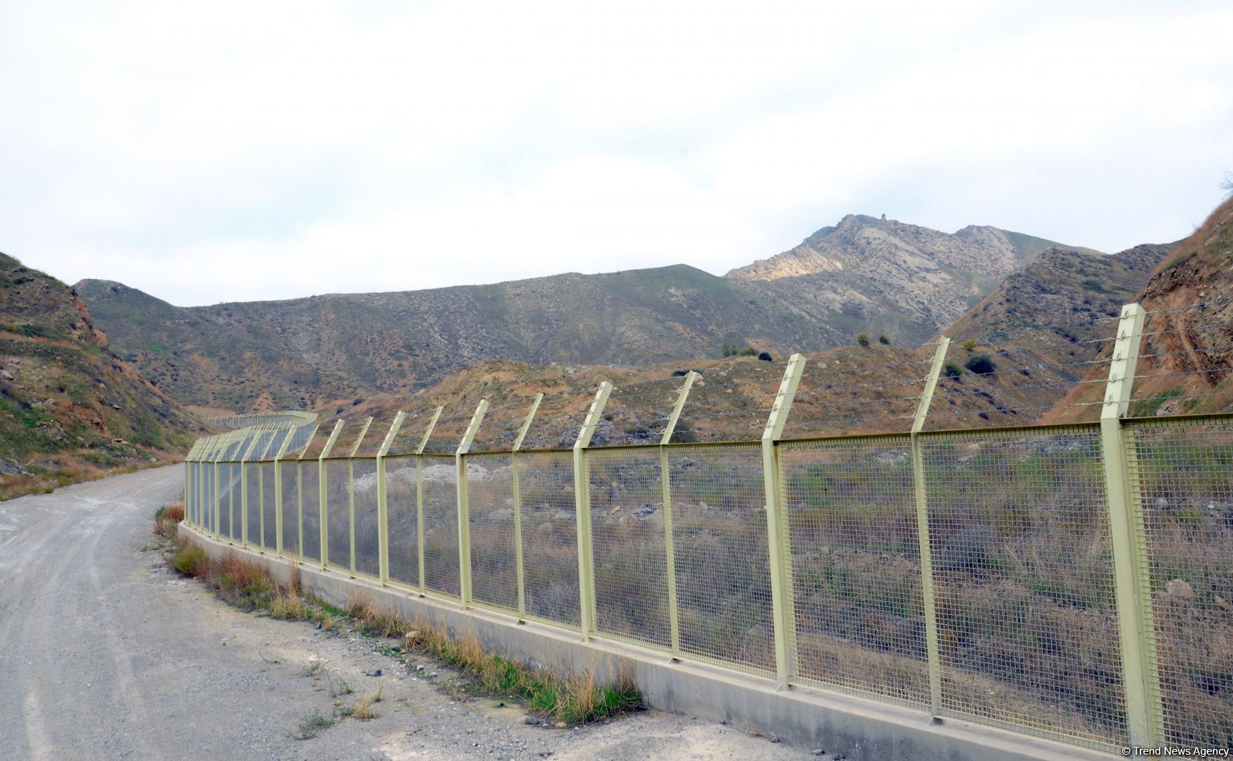 Tarixi Xudafərin körpüsündən FOTOREPORTAJ