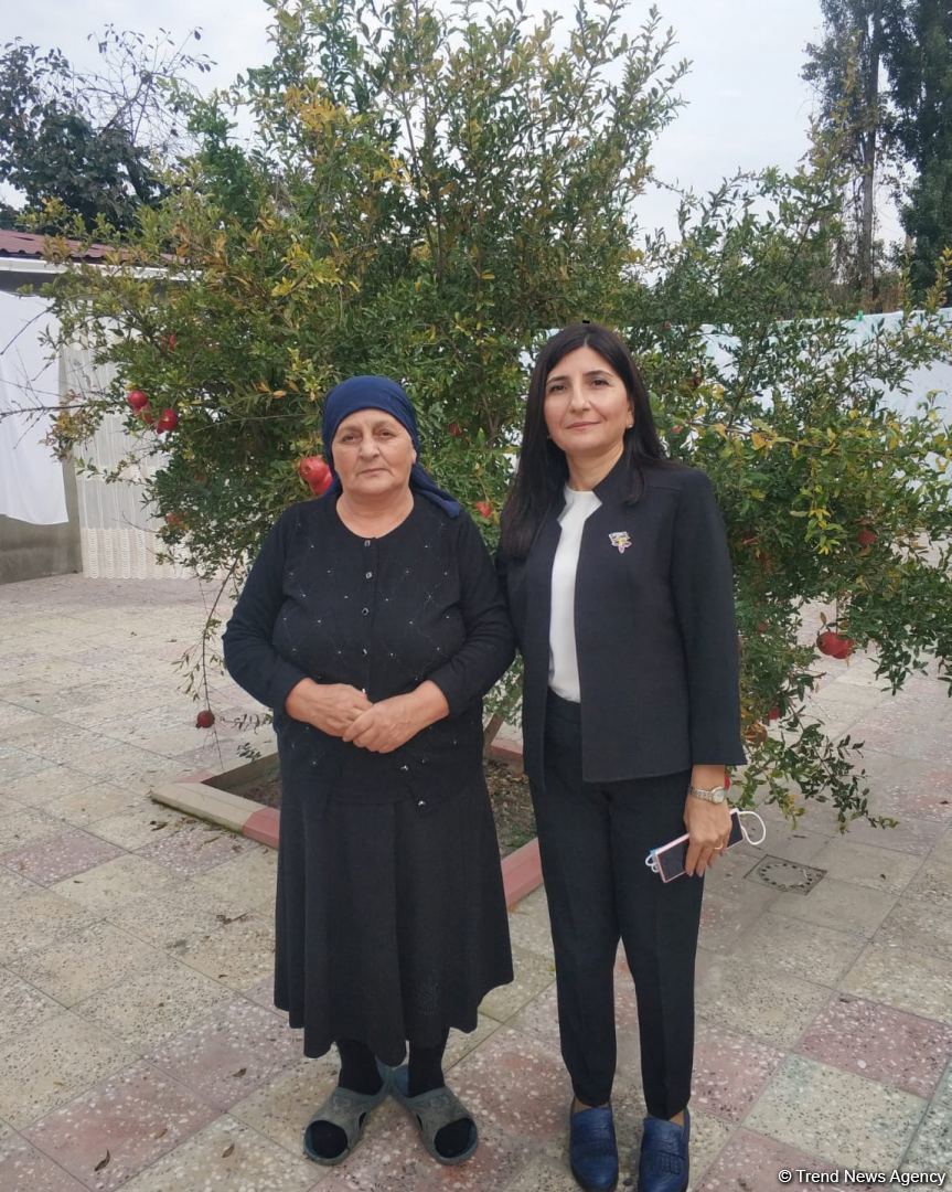 Millət vəkili Sevil Mikayılova Xaçmazda şəhid ailələri ilə görüşüb (FOTO)