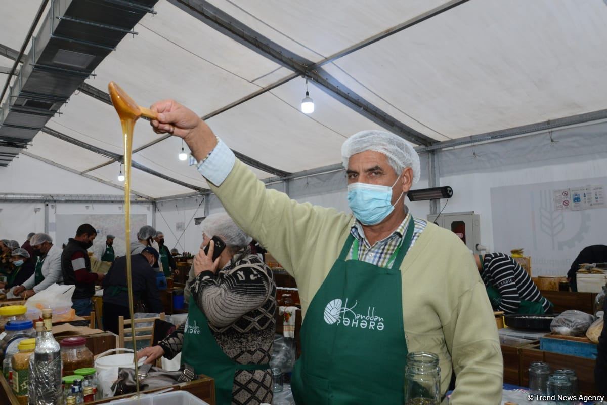 Bakıdakı bal yarmarkası noyabrın 7-dək davam edəcək (FOTO) (ƏLAVƏ OLUNUB)