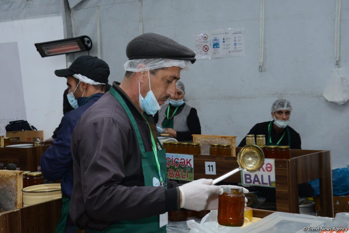 Bakıdakı bal yarmarkası noyabrın 7-dək davam edəcək (FOTO) (ƏLAVƏ OLUNUB)