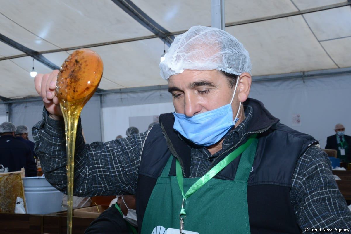 Bakıdakı bal yarmarkası noyabrın 7-dək davam edəcək (FOTO) (ƏLAVƏ OLUNUB)