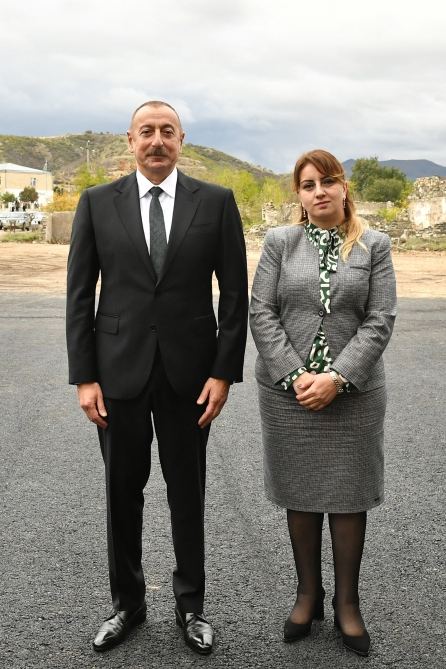 Prezident İlham Əliyev və birinci xanım Mehriban Əliyeva Zəngilan ictimaiyyətinin nümayəndələri ilə görüşüblər (FOTO/VİDEO) (YENİLƏNİB)