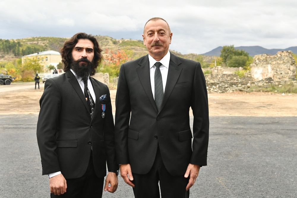 Prezident İlham Əliyev və birinci xanım Mehriban Əliyeva Zəngilan ictimaiyyətinin nümayəndələri ilə görüşüblər (FOTO/VİDEO) (YENİLƏNİB)