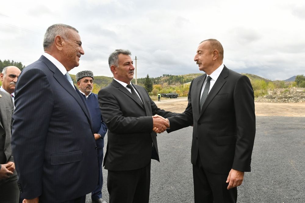 Prezident İlham Əliyev və birinci xanım Mehriban Əliyeva Zəngilan ictimaiyyətinin nümayəndələri ilə görüşüblər (FOTO/VİDEO) (YENİLƏNİB)