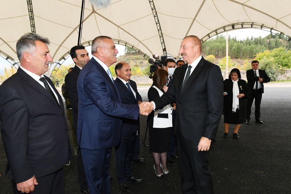 Prezident İlham Əliyev və birinci xanım Mehriban Əliyeva Zəngilan ictimaiyyətinin nümayəndələri ilə görüşüblər (FOTO/VİDEO) (YENİLƏNİB)