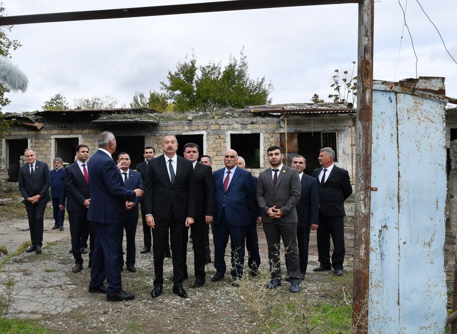 Prezident İlham Əliyev və birinci xanım Mehriban Əliyeva Zəngilan ictimaiyyətinin nümayəndələri ilə görüşüblər (FOTO/VİDEO) (YENİLƏNİB)