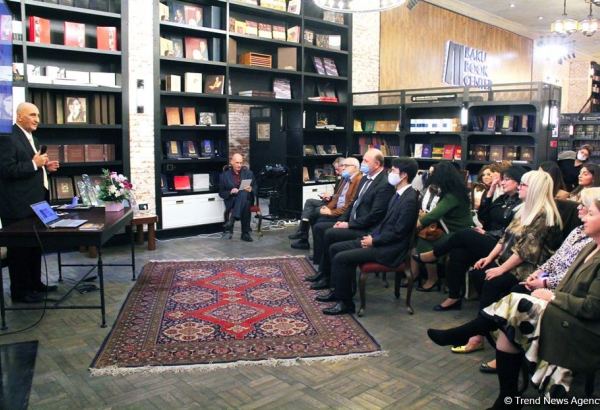 Bakı Kitab Mərkəzində "Xayku Xəzərin dalğalarında" respublika müsabiqəsinə yekun vurulub (FOTO)