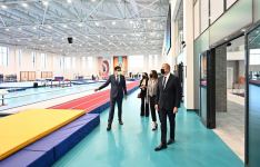 Prezident İlham Əliyev, Birinci xanım Mehriban Əliyeva və qızları Leyla Əliyeva Milli Gimnastika Arenasının yeni məşq binasında yaradılan şəraitlə tanış olublar (FOTO/VİDEO) (YENİLƏNİB)