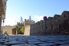 Turistlərin sevimli məkanı İçərişəhərdən FOTOREPORTAJ