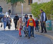 Turistlərin sevimli məkanı İçərişəhərdən FOTOREPORTAJ