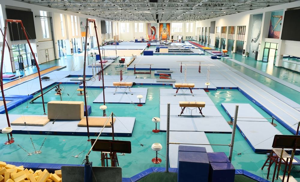 Prezident İlham Əliyev, Birinci xanım Mehriban Əliyeva və qızları Leyla Əliyeva Milli Gimnastika Arenasının yeni məşq binasında yaradılan şəraitlə tanış olublar (FOTO/VİDEO) (YENİLƏNİB)