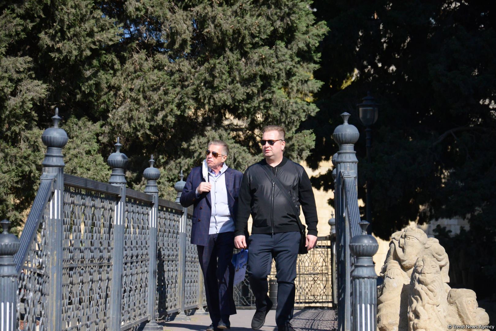 Turistlərin sevimli məkanı İçərişəhərdən FOTOREPORTAJ