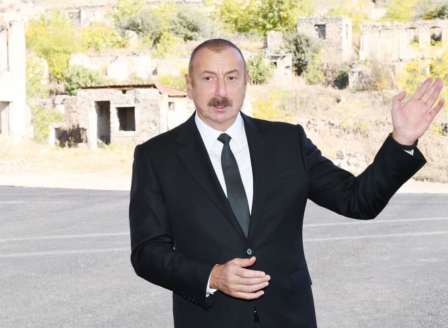 Prezident İlham Əliyev və Birinci xanım Mehriban Əliyeva Qubadlı rayon ictimaiyyətinin nümayəndələri ilə görüşüblər (FOTO/VİDEO) (YENİLƏNİB)