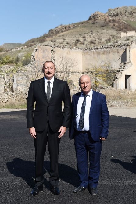 Prezident İlham Əliyev və Birinci xanım Mehriban Əliyeva Qubadlı rayon ictimaiyyətinin nümayəndələri ilə görüşüblər (FOTO/VİDEO) (YENİLƏNİB)