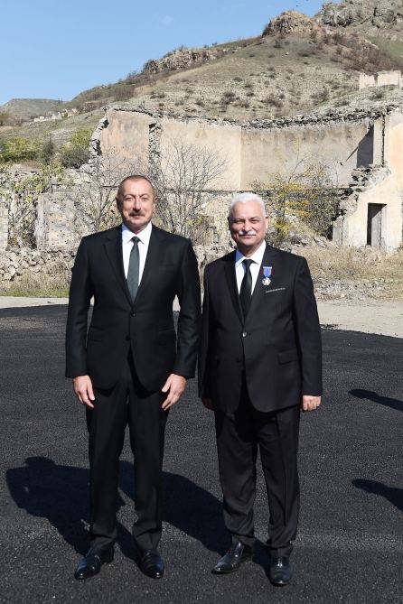 Prezident İlham Əliyev və Birinci xanım Mehriban Əliyeva Qubadlı rayon ictimaiyyətinin nümayəndələri ilə görüşüblər (FOTO/VİDEO) (YENİLƏNİB)