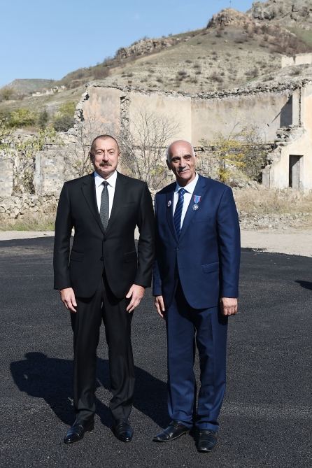 Prezident İlham Əliyev və Birinci xanım Mehriban Əliyeva Qubadlı rayon ictimaiyyətinin nümayəndələri ilə görüşüblər (FOTO/VİDEO) (YENİLƏNİB)