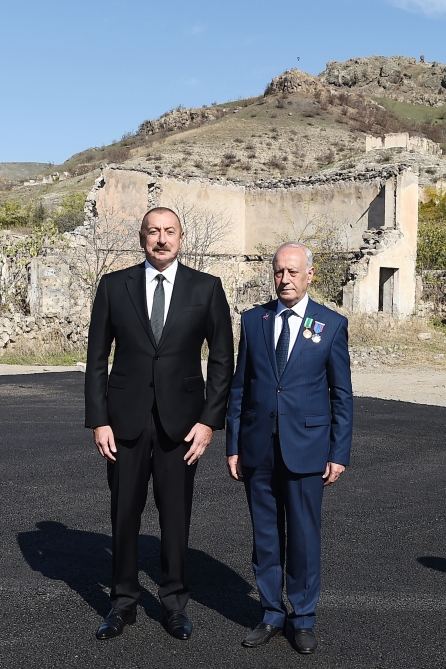 Prezident İlham Əliyev və Birinci xanım Mehriban Əliyeva Qubadlı rayon ictimaiyyətinin nümayəndələri ilə görüşüblər (FOTO/VİDEO) (YENİLƏNİB)