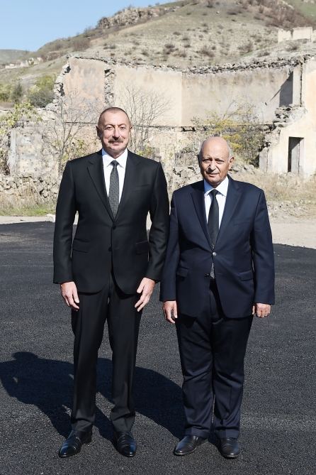 Prezident İlham Əliyev və Birinci xanım Mehriban Əliyeva Qubadlı rayon ictimaiyyətinin nümayəndələri ilə görüşüblər (FOTO/VİDEO) (YENİLƏNİB)