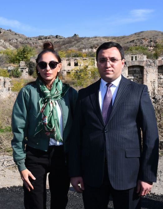 Prezident İlham Əliyev və Birinci xanım Mehriban Əliyeva Qubadlı rayon ictimaiyyətinin nümayəndələri ilə görüşüblər (FOTO/VİDEO) (YENİLƏNİB)