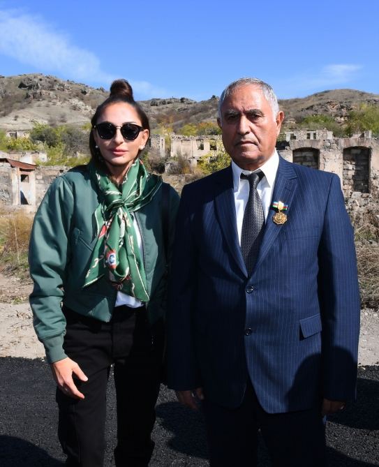 Prezident İlham Əliyev və Birinci xanım Mehriban Əliyeva Qubadlı rayon ictimaiyyətinin nümayəndələri ilə görüşüblər (FOTO/VİDEO) (YENİLƏNİB)