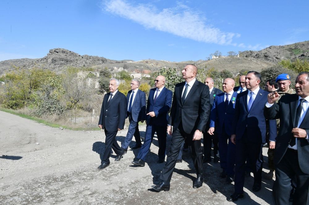 Prezident İlham Əliyev və Birinci xanım Mehriban Əliyeva Qubadlı rayon ictimaiyyətinin nümayəndələri ilə görüşüblər (FOTO/VİDEO) (YENİLƏNİB)