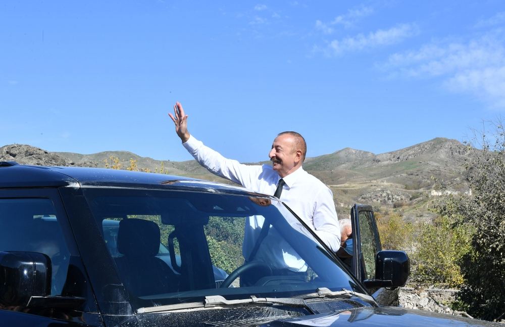 Prezident İlham Əliyev və Birinci xanım Mehriban Əliyeva Qubadlı rayon ictimaiyyətinin nümayəndələri ilə görüşüblər (FOTO/VİDEO) (YENİLƏNİB)