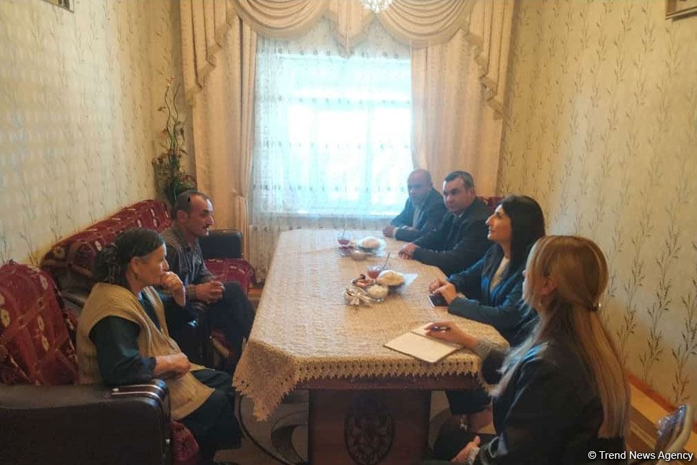 Millət vəkili Sevil Mikayılova Xaçmazda şəhid ailələri ilə görüşüb (FOTO)