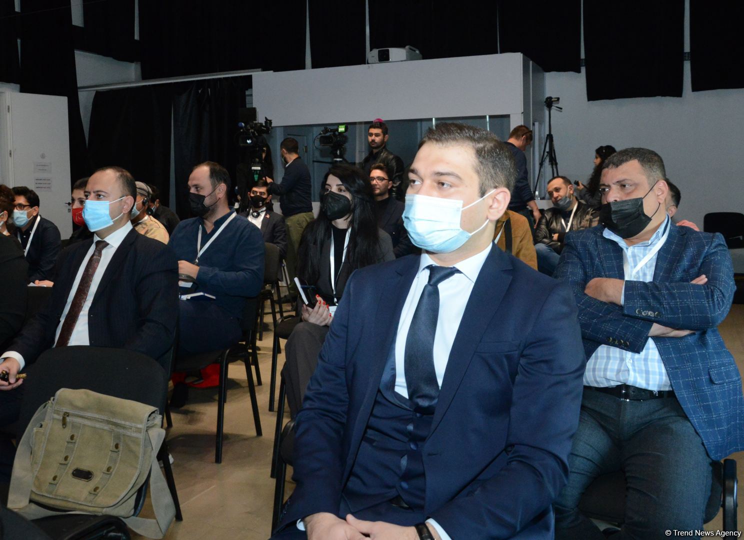 Rusiya Dövlət Teatr Sənəti İnstitutu YARAT-da prodüser laboratoriyası açıb (FOTO)
