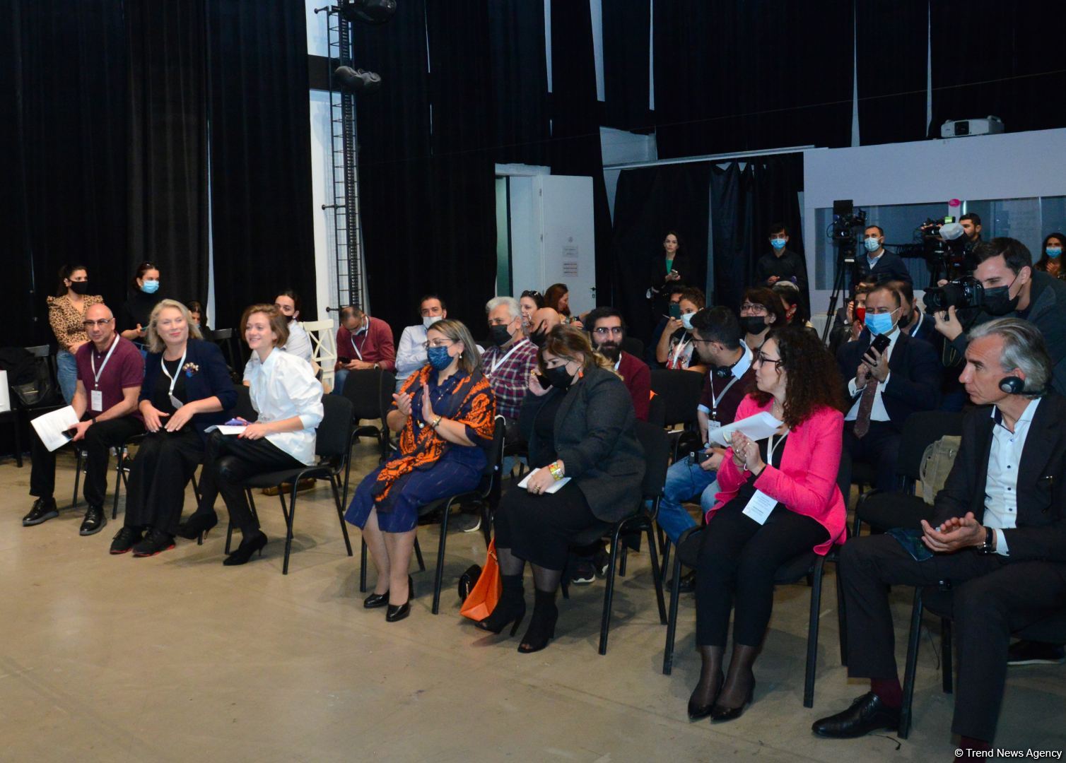 Rusiya Dövlət Teatr Sənəti İnstitutu YARAT-da prodüser laboratoriyası açıb (FOTO)