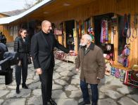 Prezident İlham Əliyev və birinci xanım Mehriban Əliyeva Lahıcdakı Bədöyün məscidində aparılan bərpa-təmir işləri ilə tanış olublar (YENİLƏNİB) (FOTO/VİDEO)