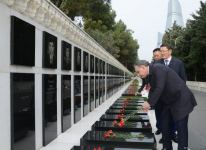 Türk Şurası ölkələrinin baş prokurorları Fəxri xiyabanı və Şəhidlər xiyabanını ziyarət ediblər (FOTO)