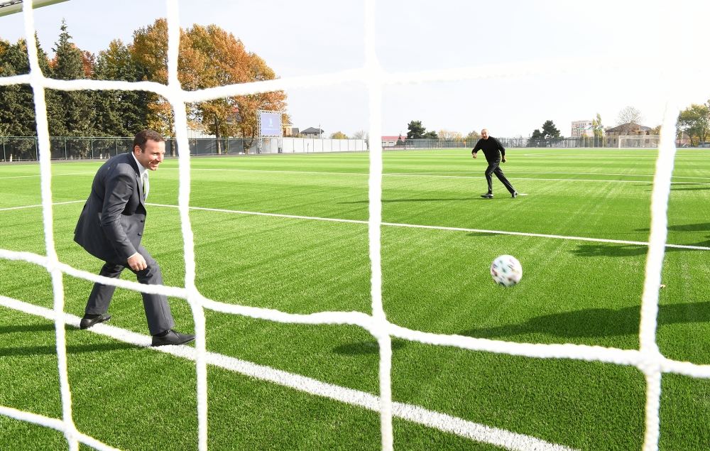 Prezident İlham Əliyev və birinci xanım Mehriban Əliyeva Şamaxı şəhər stadionunun açılışında iştirak ediblər (FOTO/VİDEO) (YENİLƏNİB)