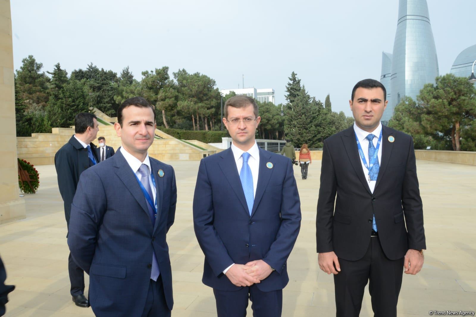 Türk Şurası ölkələrinin baş prokurorları Fəxri xiyabanı və Şəhidlər xiyabanını ziyarət ediblər (FOTO)