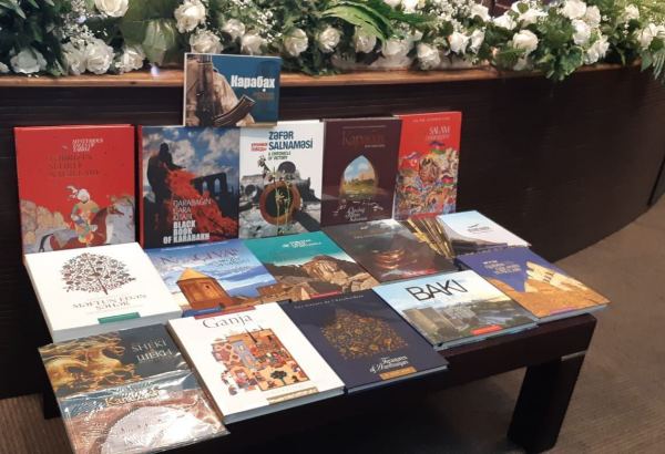 “İRS” silsiləsindən yeni nəşrlərin təqdimatı olub (FOTO)